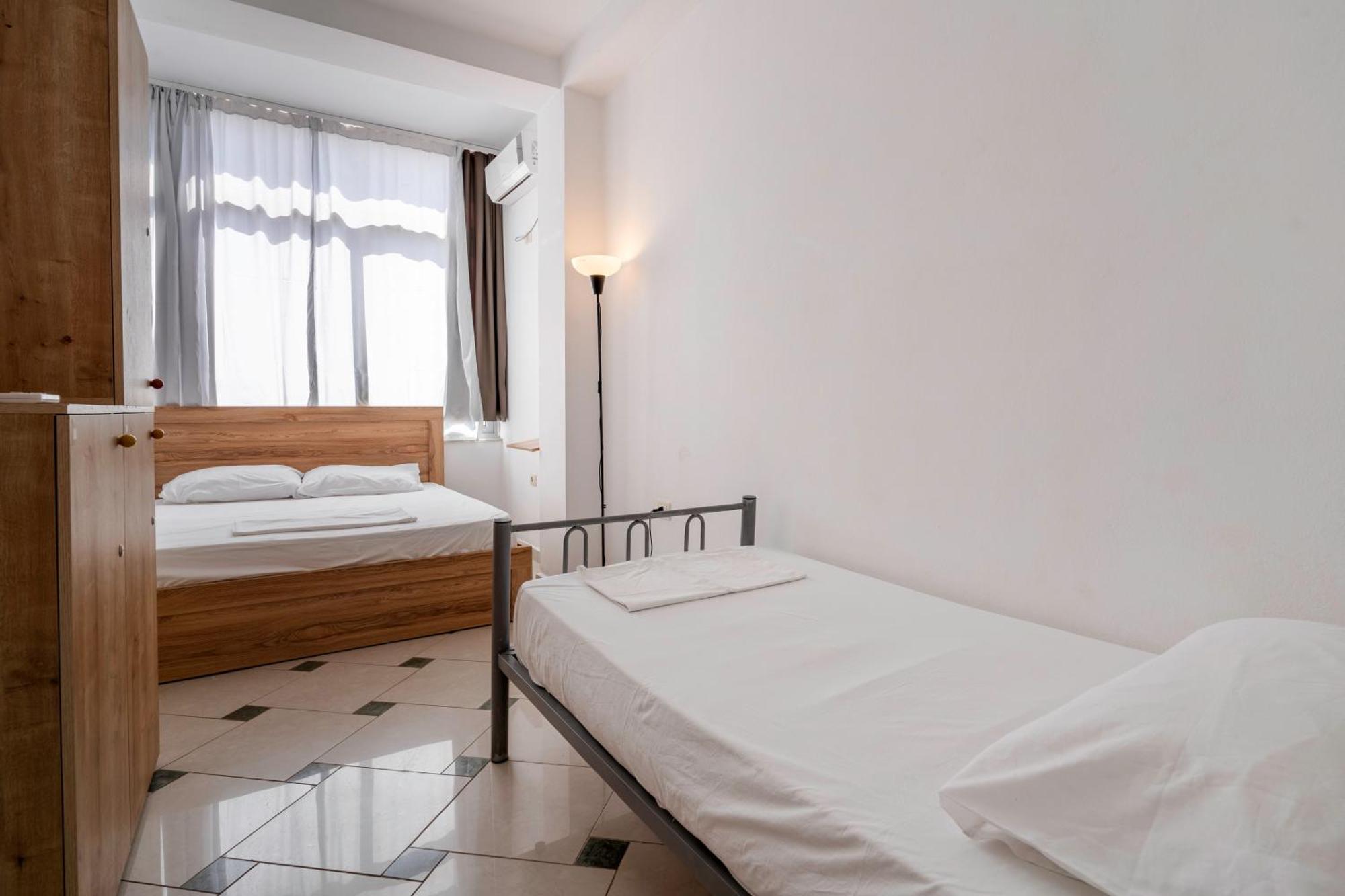 Hostel Hasta La Vista Sarandë 외부 사진