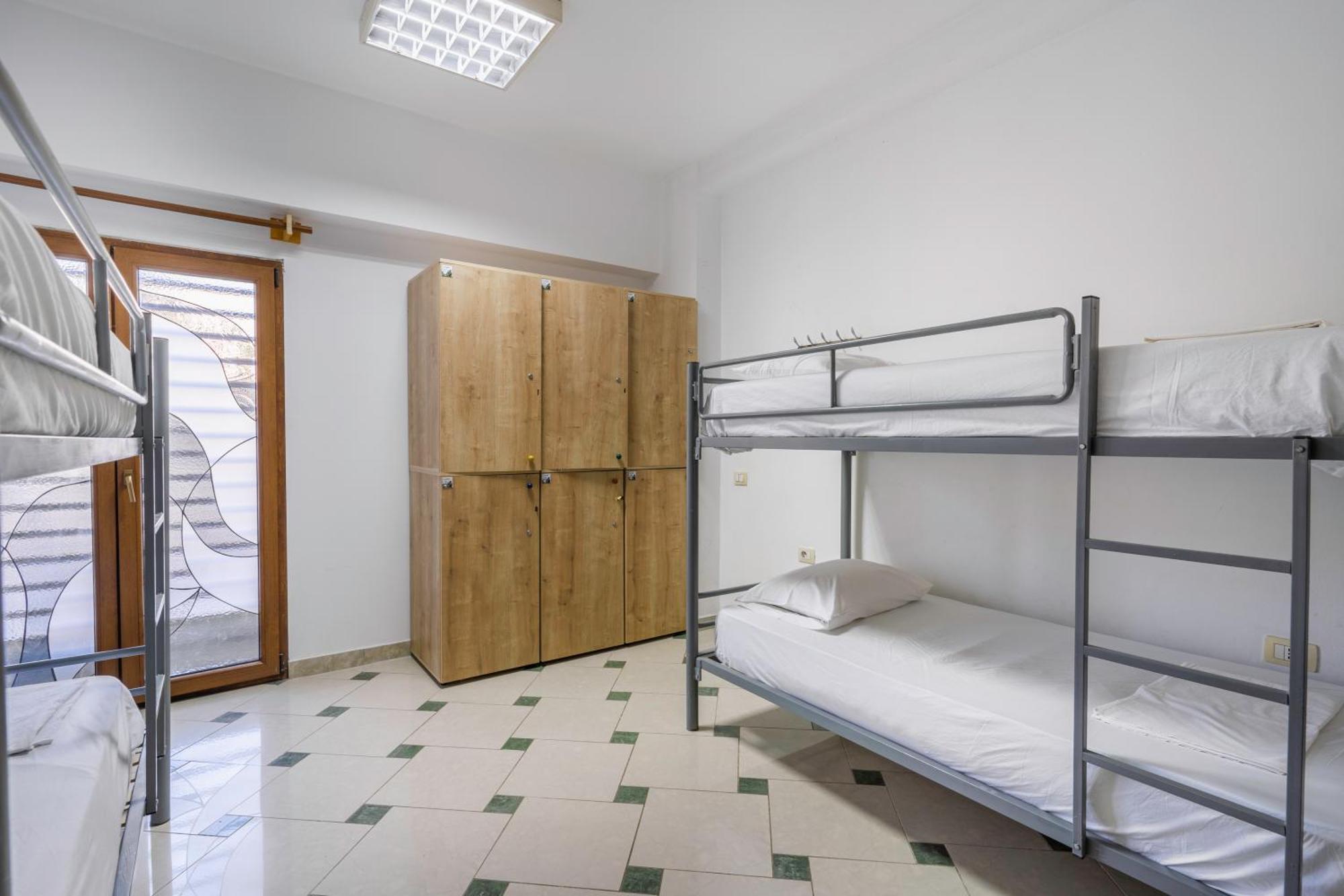 Hostel Hasta La Vista Sarandë 외부 사진