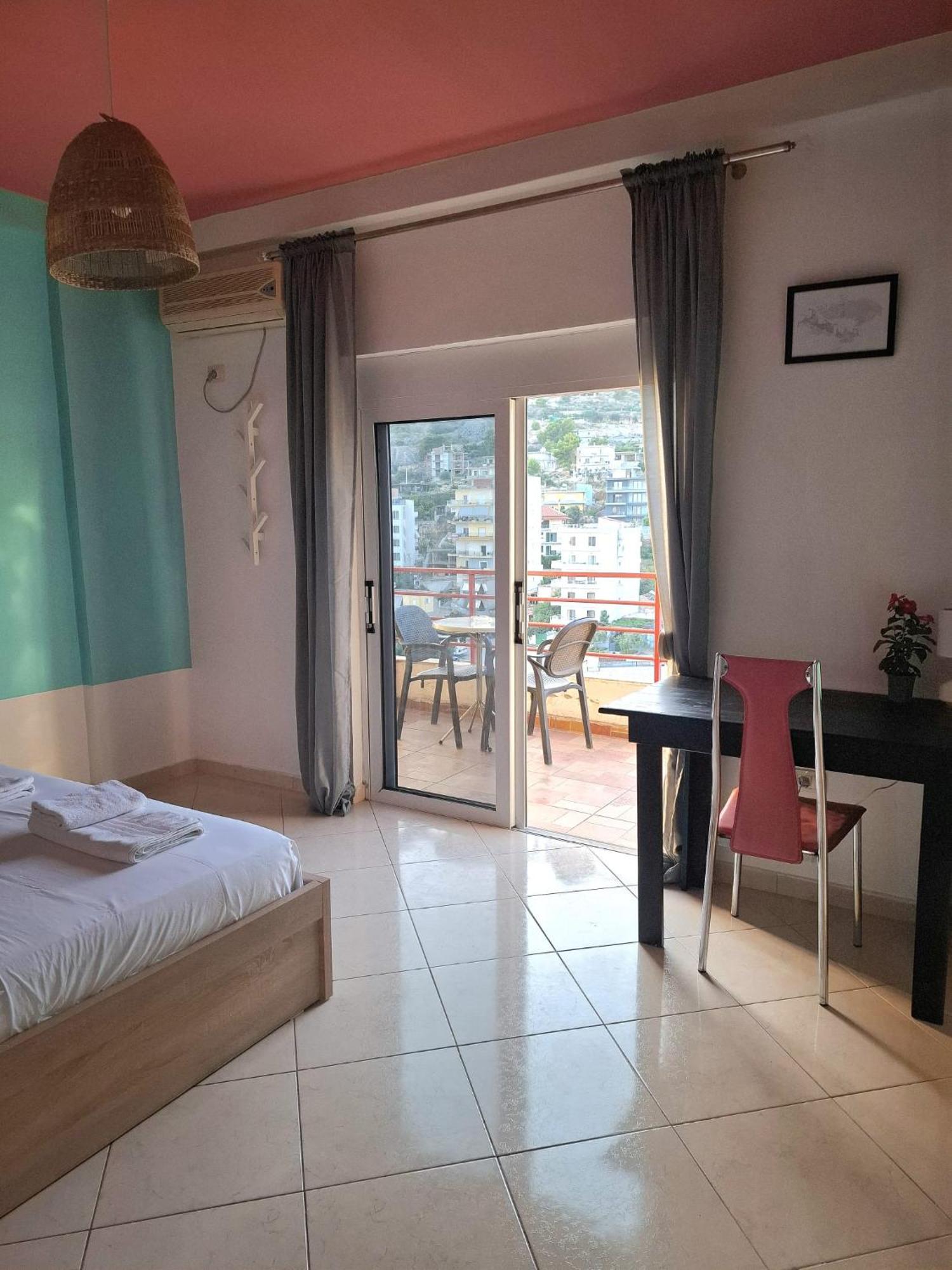 Hostel Hasta La Vista Sarandë 외부 사진