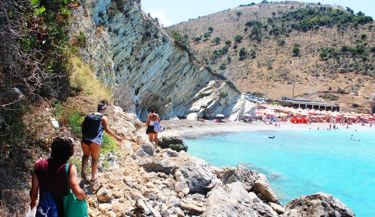Hostel Hasta La Vista Sarandë 외부 사진